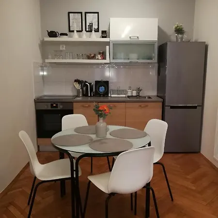 アパート Centrum11 *